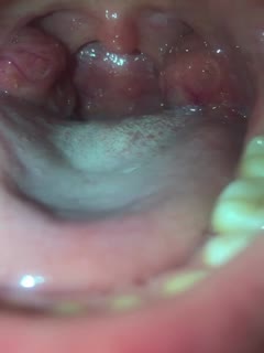 【最新流出青春学妹口腔舌头展示】长相超甜小舌头好软，真想射她嘴里